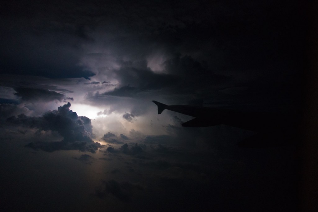 Blitz in den Wolken