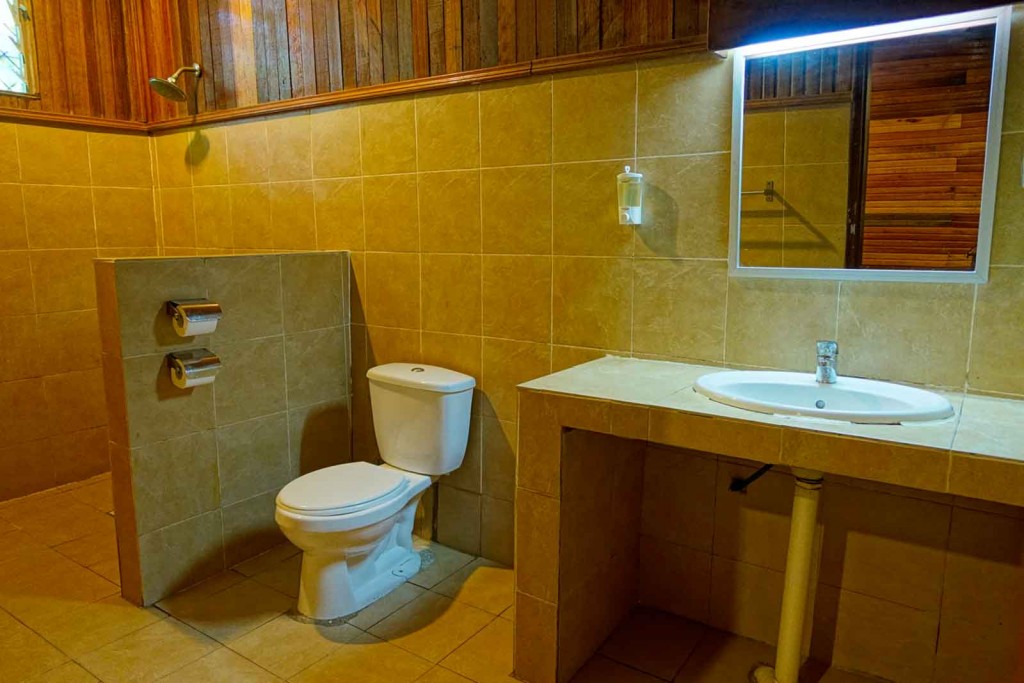 Bungalow-Bad Mabul Beach Resort